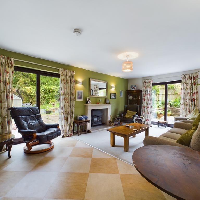 2 bedroom house to rent - Photo 1