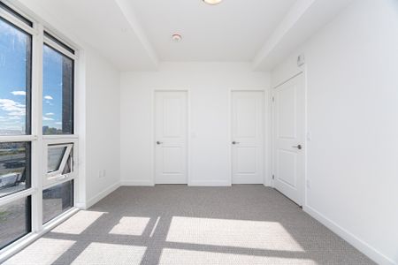 For Lease - 461 Green Road, Hamilton, Ontario - Photo 4