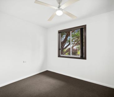 Renovated 3 Bedroom Family Home in Prime Position - Photo 2