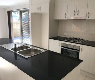 HUGE 3 BEDROOM DUPLEX - Photo 5