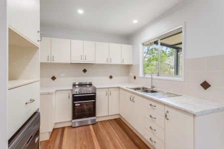 1 Shield Street, Kallangur QLD 4503 - House For Rent - $700 | Domain - Photo 4