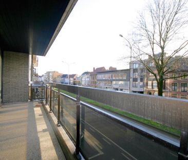 Centraal gelegen appartement met 2 slpk, 2 terrassen en garage voor... - Foto 1