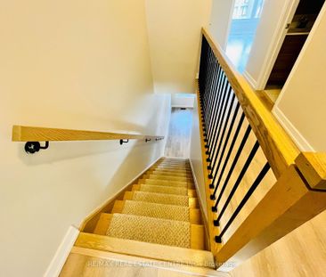 For Lease - 171 Sabina Drive, Oakville, Ontario - Photo 3