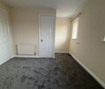 2 bedroom semi-detached house to rent - Photo 5