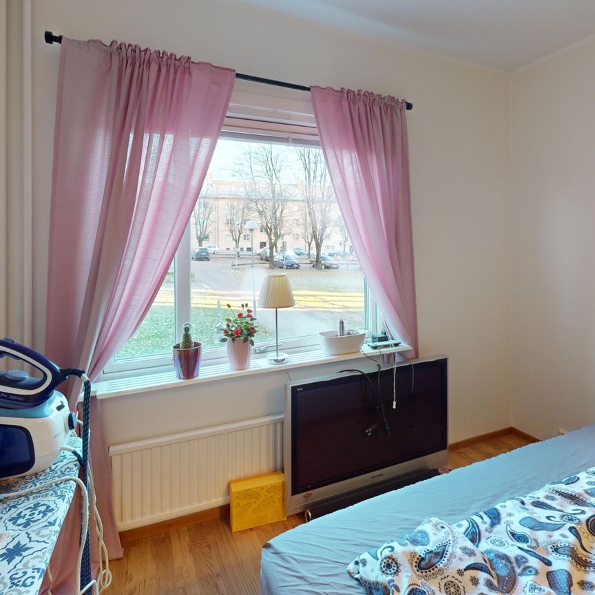 Karlagatan 3 C - Foto 1