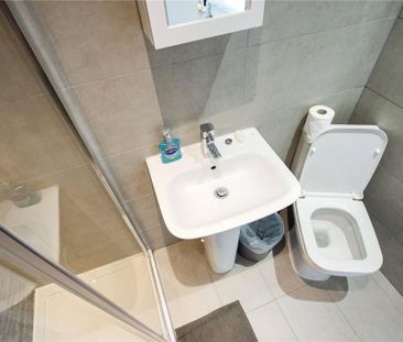 8 bedroom house to rent - Photo 4