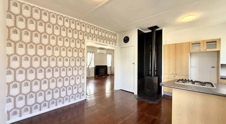 3 Bedroom House in Trentham - Photo 4