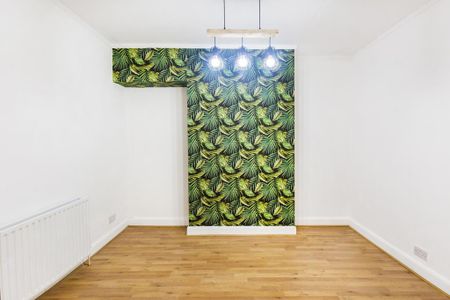 4 bedroom terraced house to rent - Photo 4