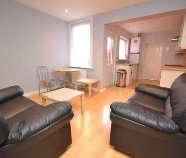 Pitcroft Avenue, Reading, RG6 - Photo 4