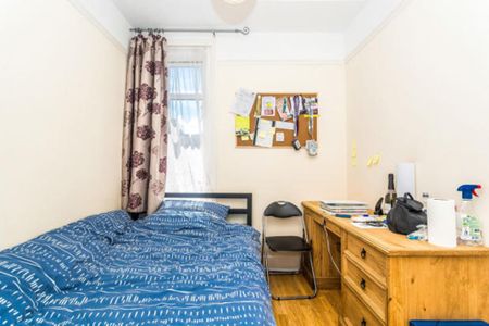 5 bedroom terraced house to rent - Photo 4