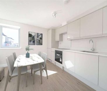 Victoria Road, Farnborough, GU14 - Photo 5