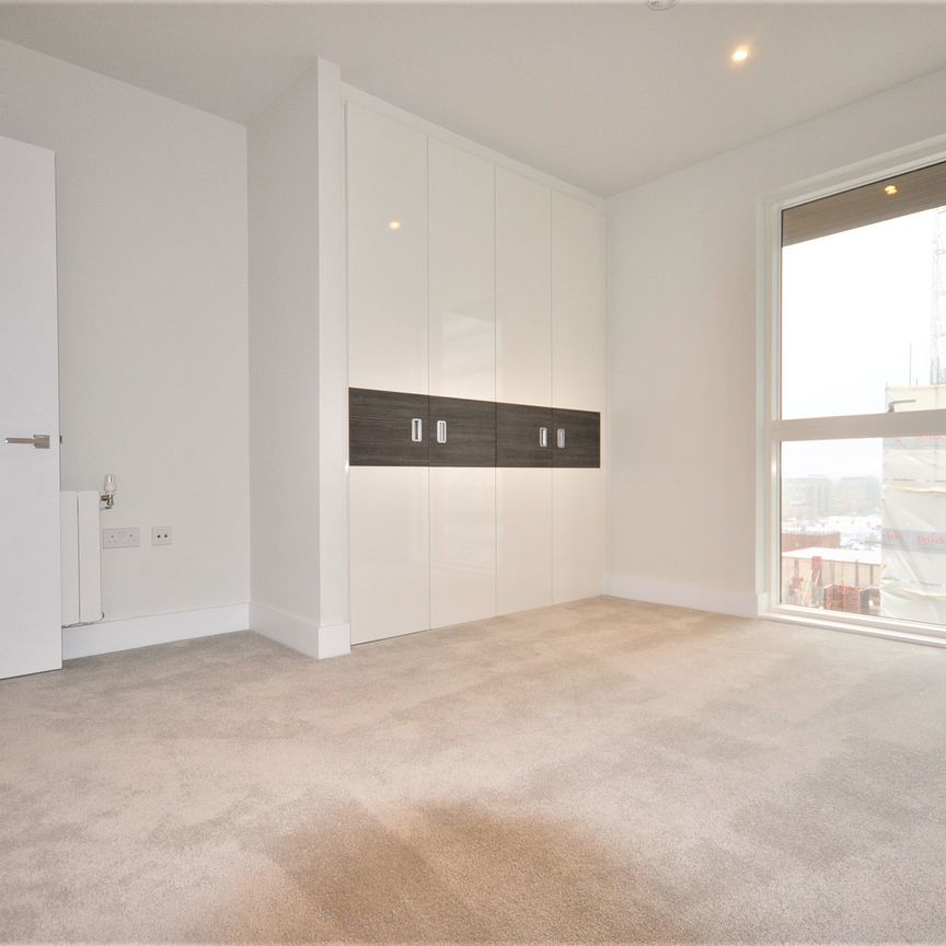 Pegler Square, Kidbrooke Village, London, SE3 9FW - Photo 1