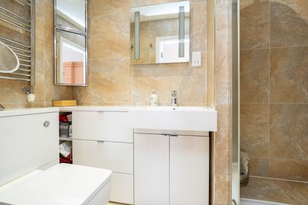 Harefield Avenue, Cheam, SM2 - Photo 2