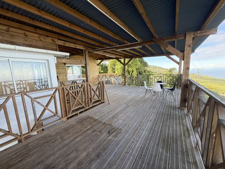 Location Maison 5 pièces 85m² LA CHALOUPE 97416 - Photo 4