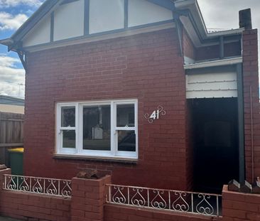 41 Hawthorn Road, Northcote VIC 3070 - House For Rent | Domain - Photo 2