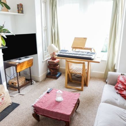 3 Bed Terraced House, Malmesbury Road, SO15 - Photo 1