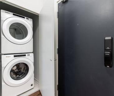 For Lease - 395 Dundas Street West Street Unit# 224, Oakville, Ontario - Photo 1