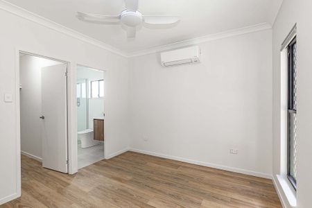 1 & 2/7 Seashell Place, Bushland Beach - Photo 3