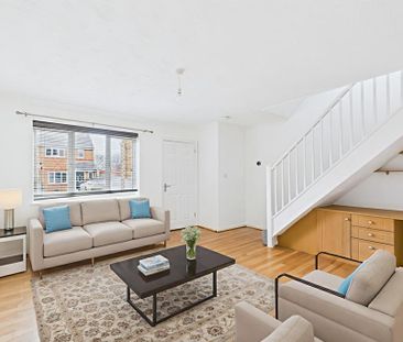 3 bedroom semi-detached house to rent - Photo 1