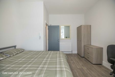 Ground floor, 4 Heslington Road - Photo 3