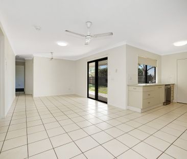 Newly refurbished inside and out move in ready - Photo 2