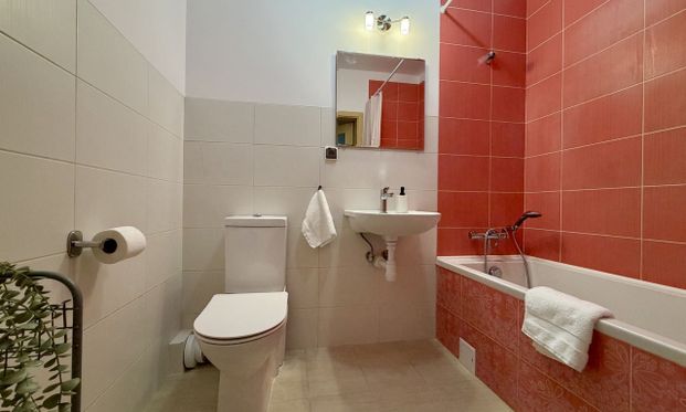 Warszawa, Ursynów, Filipiny Płaskowickiej - Photo 1