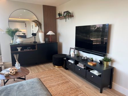 3 Bed Penthouse, Edna Road, SW20 - Photo 5