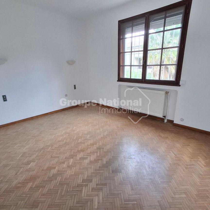 AVIGNON , Maison type 6 de 152 m² avec jardin, - Photo 1