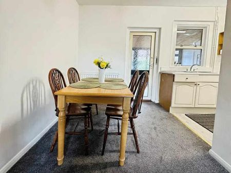 2 bedroom terraced house to rent - Photo 3