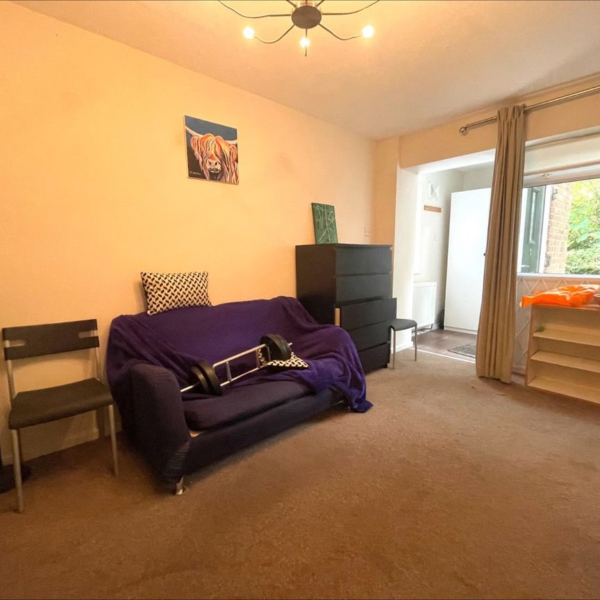 1 bedroom apartment to rent - Photo 1