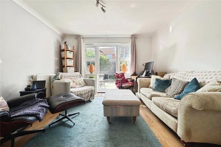 4 bedroom terraced house to rent - Photo 3