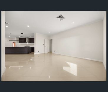 Spacious Modern Family Living in a Prime Coastal Location - Photo 2