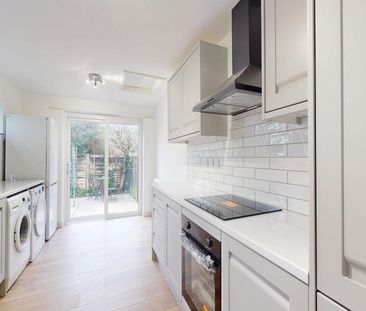 2 bedroom semi-detached house to rent - Photo 3