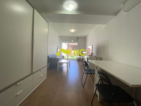 Alquiler Apartamento en Casco Urbano, Villaviciosa De Odón - Photo 2