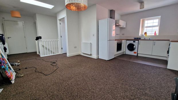 2 Bedroom House To Rent - Photo 1