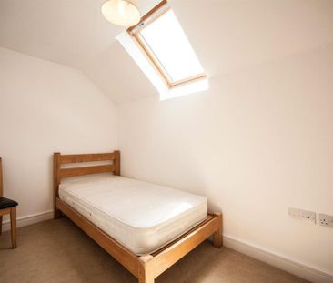 2 bedroom maisonette to rent - Photo 5