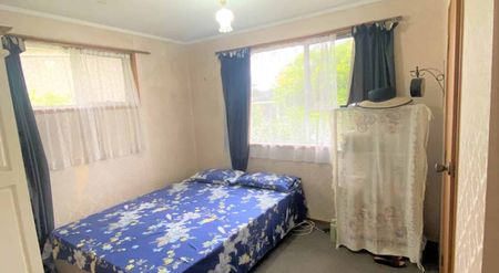 Lovely Family Home in the Heart of Lynfield - Photo 5