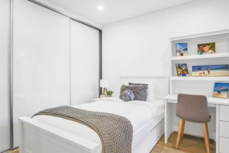 Gorgeous, Contemporary Apartment For Lease - Photo 4