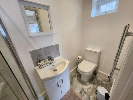 Barnfield Road, St Albans, AL4 - Photo 4