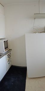 1½ Zimmer-Wohnung in Zürich - Kreis 9 Altstetten, möbliert, auf Zeit - Photo 3