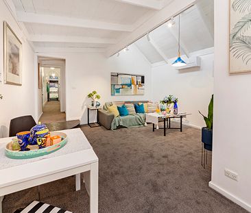 16 Station Place, Glen Huntly VIC 3163 - House For Rent | Domain - Photo 1