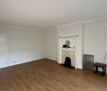 2 bedroom maisonette to rent - Photo 4