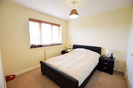 Cooke Rise, Warfield, Berkshire, RG42 - Photo 3