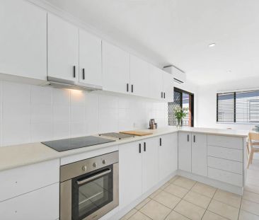 Refurbished Apartment With Ocean View - Photo 2