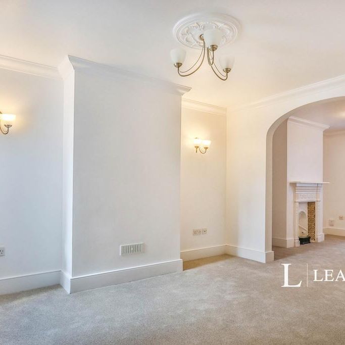 Maisonette to rent - Photo 1