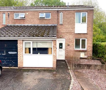1 bedroom in a house share to rent - Photo 2