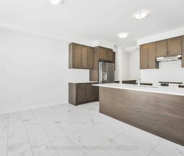 Property For Lease | X8083650 - Photo 1