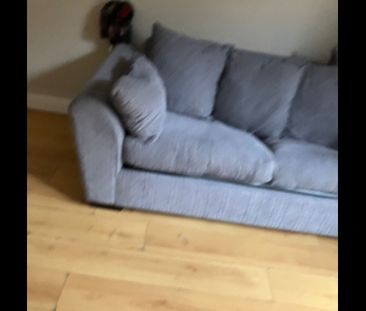 1 Bed Flat, West Hendon Broadway, NW9 - Photo 2