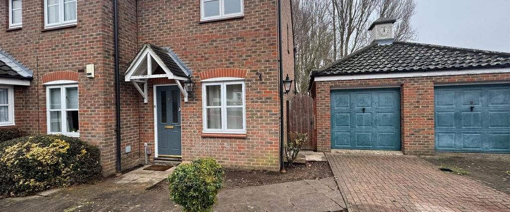 2 bedroom semi-detached house to rent - Photo 1