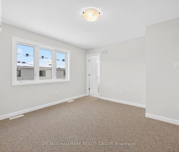 887 EILEEN VOLLICK CRESCENT - Photo 5